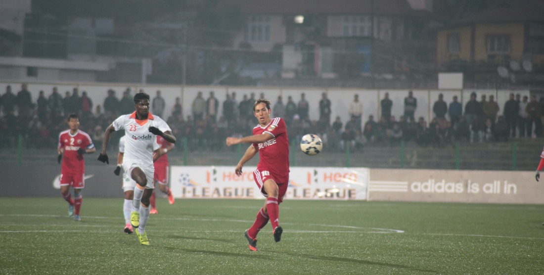 Lajong Beat Sporting Clube De Goa 1-0